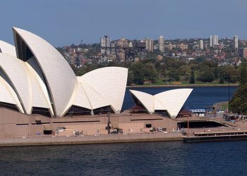 MC Sydney Opera House.jpg