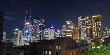 Sydney skyline at night 2020.jpg