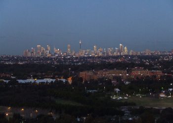 Sydney Skyline (5620756401).jpg