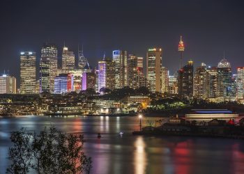 Sydney skyline from Waverton Balls head reserve.jpg