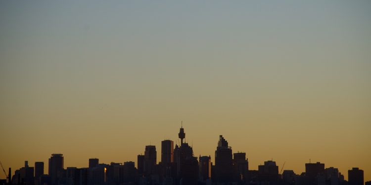 Sydney skyline at dawn.jpg