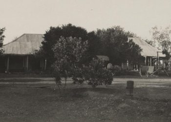 StateLibQld 1 253737 Homestead on a station property in outback Queensland, ca. 1925.jpg