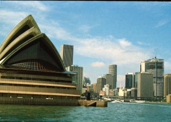 Sydney skyline 1987.jpg