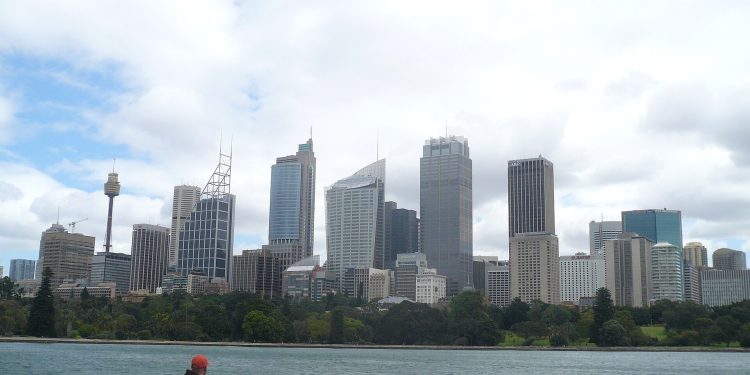 Sydney - Skyline (4028543217).jpg