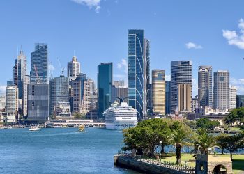 Skyline of Sydney CBD, 2023.jpg