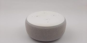 Alexa Amazon Echo Dot 3rd Gen Smart Speaker - Sandstone Fabric (Creative Commons) (51048461088).jpg