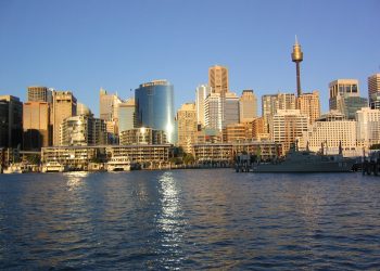 Sydney Skyline (2049712593).jpg