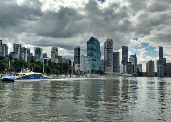Brisbane Skyline from Brisbane River.jpg