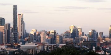 Brisbane city skyline, May 2013.jpg